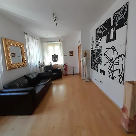 爱派德拉酒店 招待所